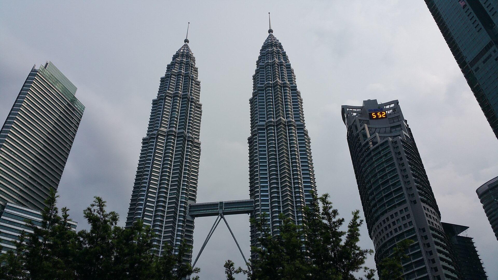 City skyline, islands and rainforest scenery in Malaysia
