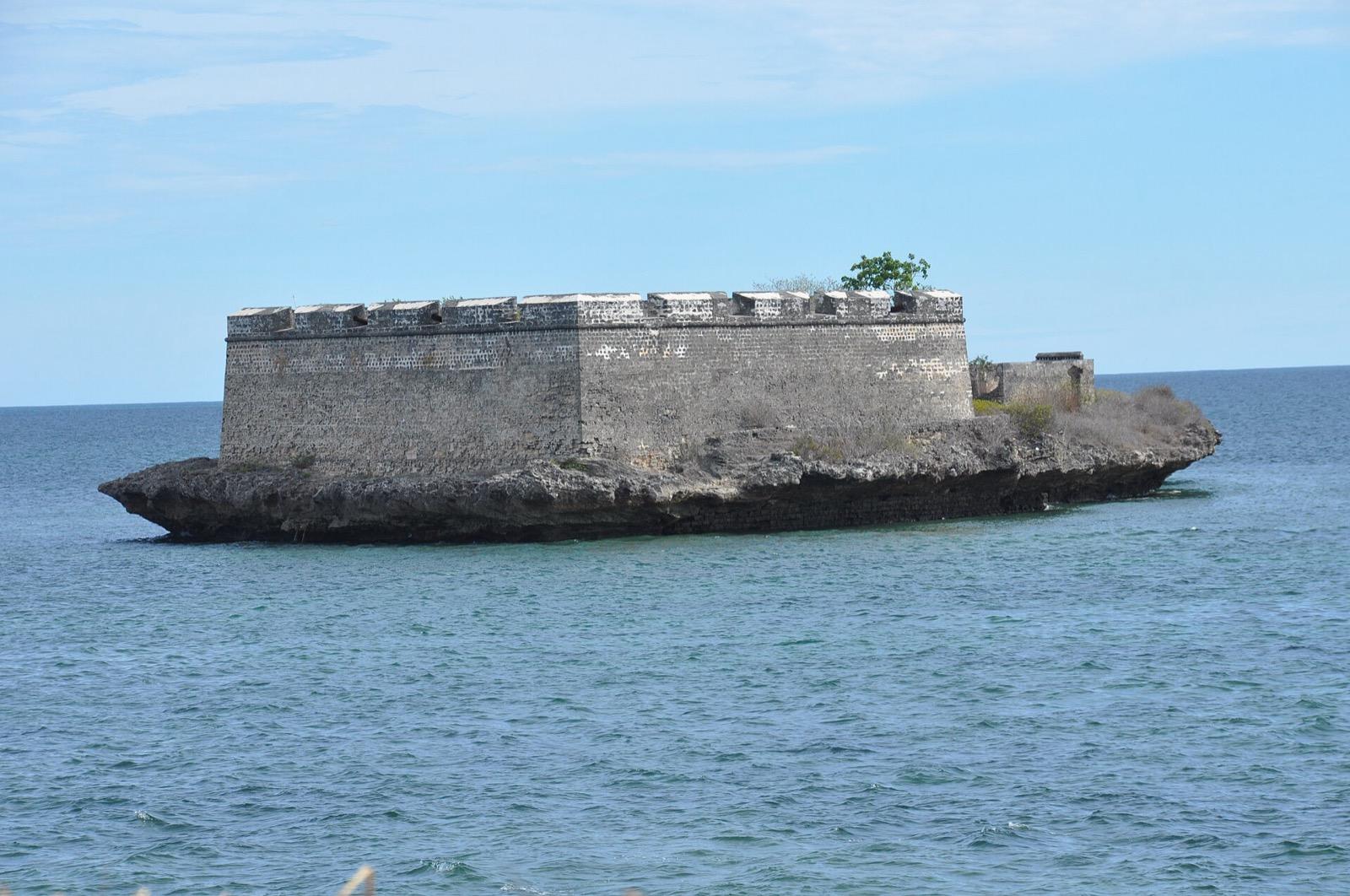 Mozambique coastline and safari travel